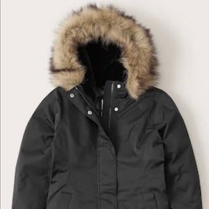 Abercrombie & Fitch ultra tech Parker womens